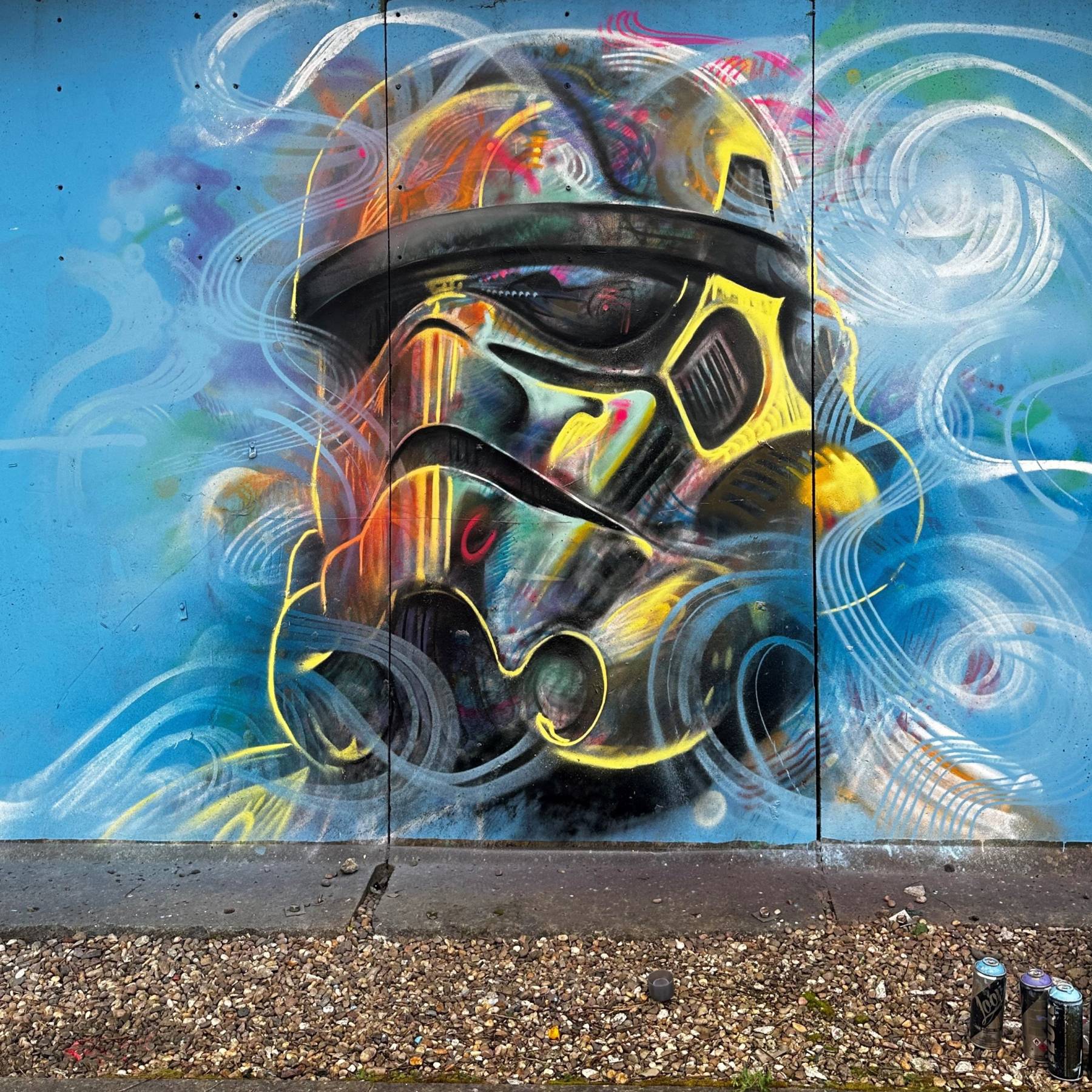 Stormtrooper helmet graffiti